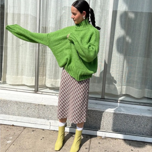 Lisa Says Gah Cece Turtleneck - Fern - Picture 2 of 4